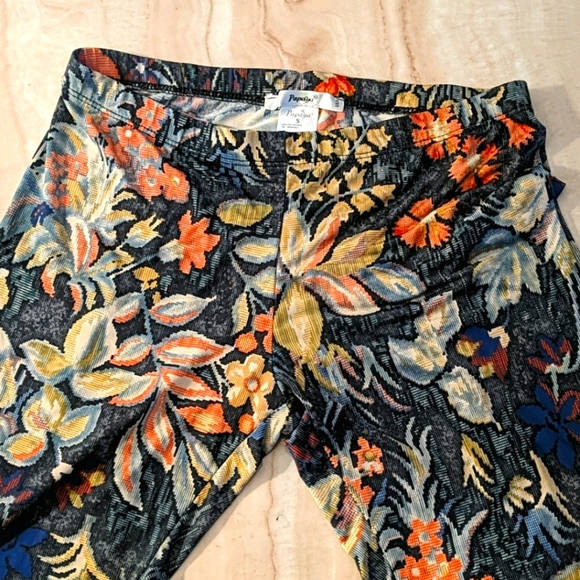 Tights - Picture 3 of 3